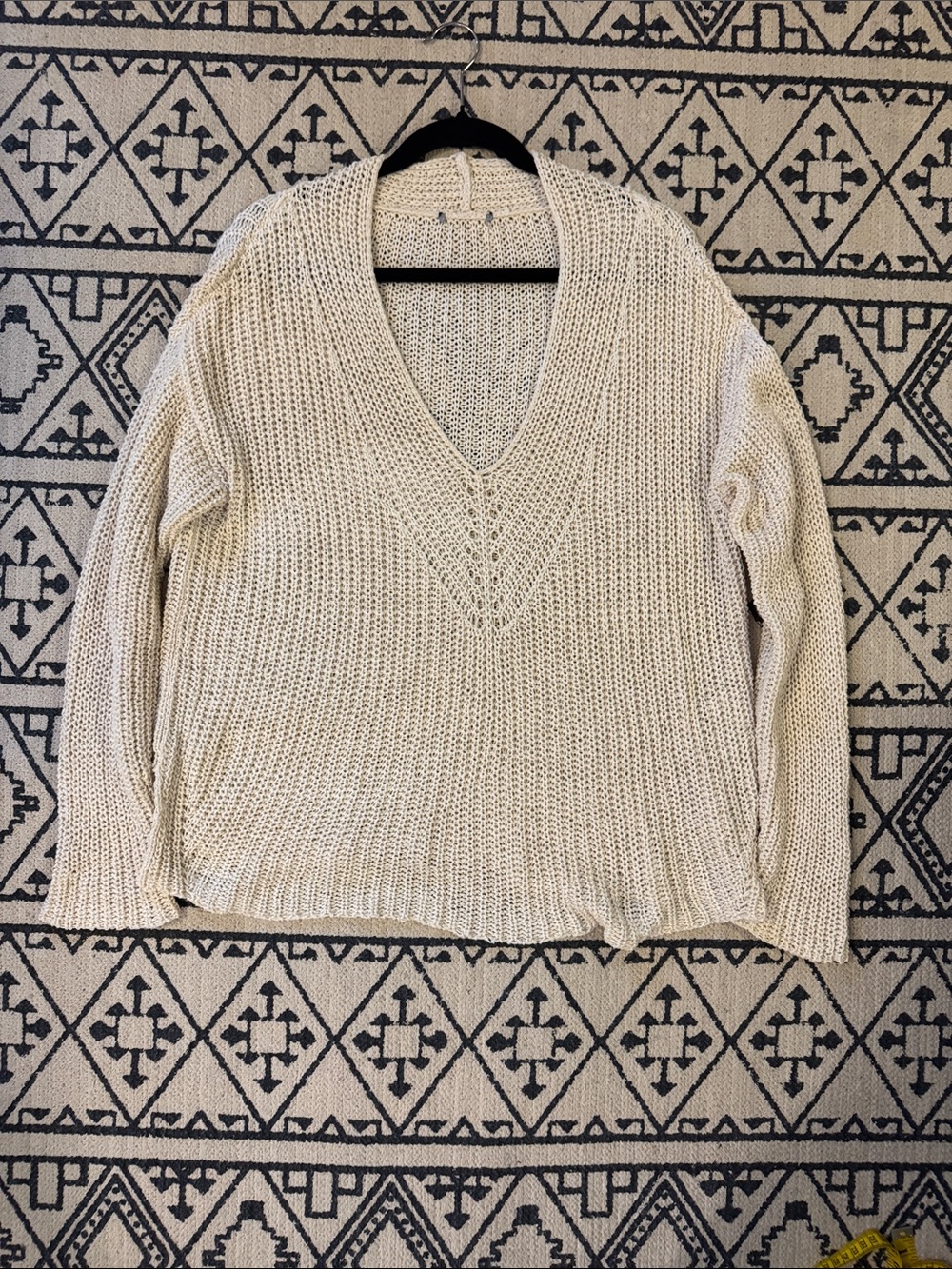 Eileen Fisher Cream V-Neck Knit Sweater M/L
